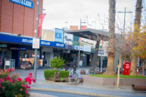 Langtree Mall should be reopened to traffic, poll reveals