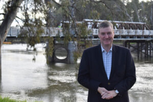 Pain lingers, says cross-border commissioner