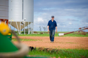 Farmer bemoans delay in approving grain storage facilities