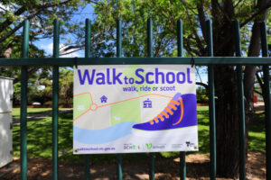 Peer pressure on parents getting kids to school