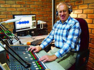 Blind volunteer gets news out