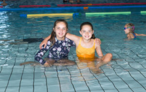 Sunraysia kids get swimming fun with a safety message