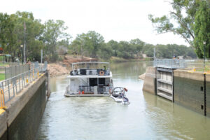 Mildura lock closes today