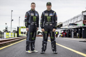 Can Cam crack Bathurst at last?