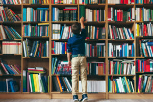 Author Tim Harris joins school library push
