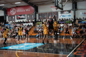 Slow start burns Heat against unbeaten Suns