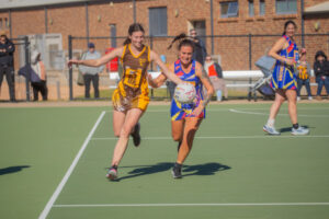 Top-four race tightens