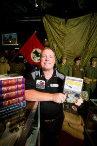 Public guides war museum vision