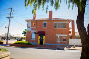 Switch to local bank, says Merbein group