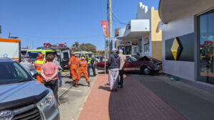 Pedestrian pinned against wall during Mildura CBD crash
