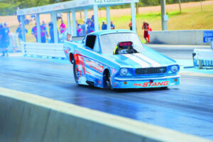 Winds too quick for dragsters