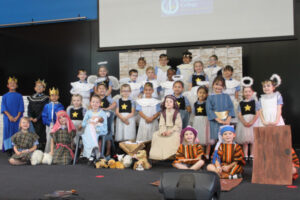 Henderson students show their Christmas spirit