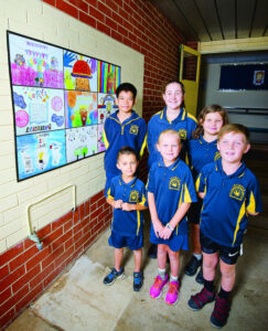 Murals put kids in picture