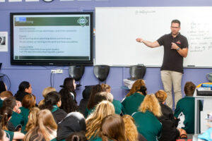In the Classroom: Class gets message