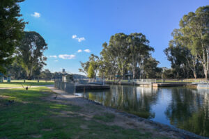 Lock 11 closed for maintenance