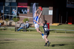 Kangas kick Pies while they’re down