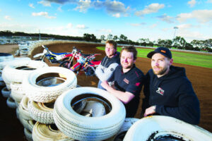Riders seek home dirt edge