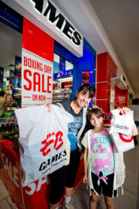 Shoppers flock to Mildura’s Boxing Day sales