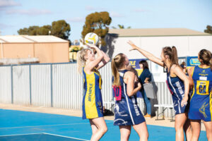 Middle of the pack sides reach crucial crossroads