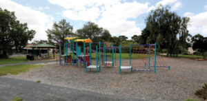 Library plan puts residents at odds