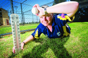 Late rain ends city’s warm year