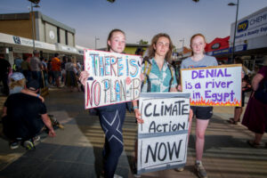 Hundreds in Sunraysia join climate strike
