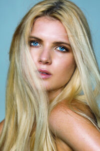 From nerd to life of a model: Simone takes on world