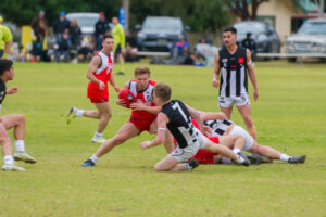 Eagles escape late Magpie swoop
