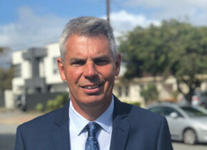 Lower Murray Water chief quits