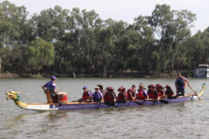 Mildura students tame dragon boats