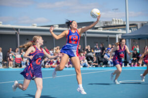 Deja Roos see double success