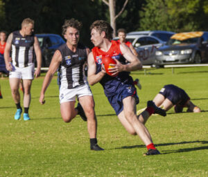 FIFO half back flying high
