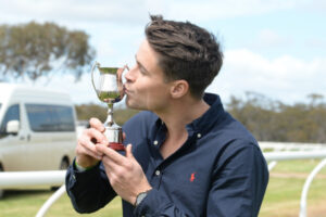 Farmer Will wins hearts, and a race, at Manangatang Cup