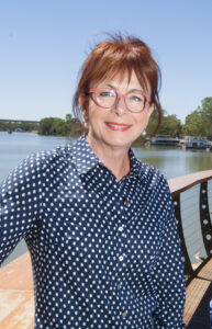 Anne Webster calls to base Murray-Darling Basin Authority staffers here