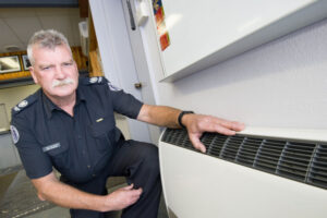 Firefighter backs CFA split