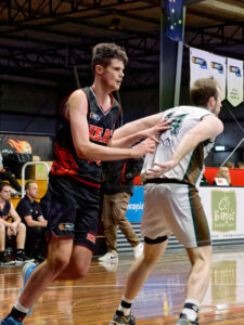 Mildura Heat climb ladder after dominating Cragieburn