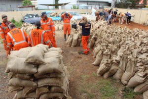 Flood emergency brings Mallee together