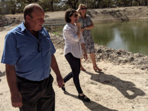 Premier Gladys Berejiklian flies in and out on hush-hush visit to Wentworth and lower Darling River