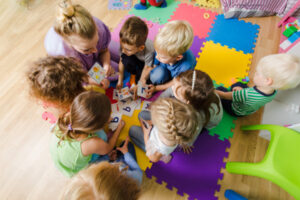 Six kinders get cash