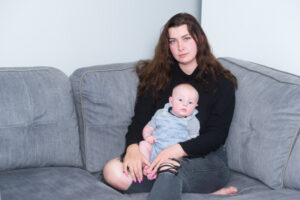 For Mildura mother, family is so near, yet so far