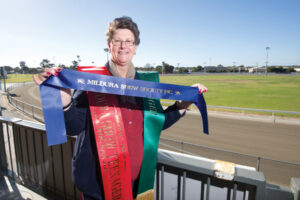 Roll up and lend a hand