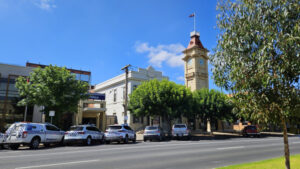 Police forced to cop Mildura transfers