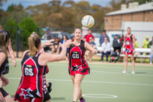 Pace-setting Dees look to stymie Roos