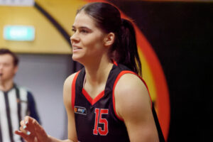 Heat beats top side on way to finals