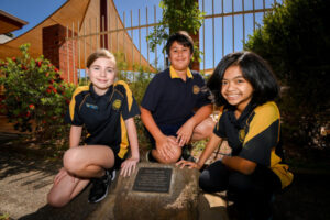 Students dig history