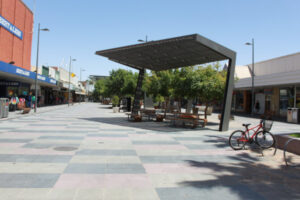 Too hot to shop on scorching Mildura day