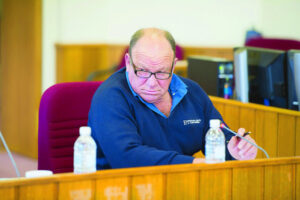 Darling users mount dry argument