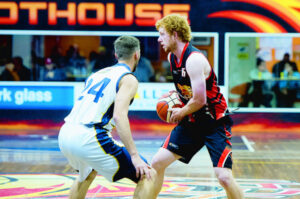 Hosts save best ’til late
