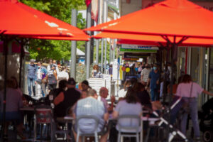 Shop trading doubts on day of mourning