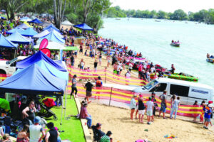 At 190km/h, it’s Bathurst on water